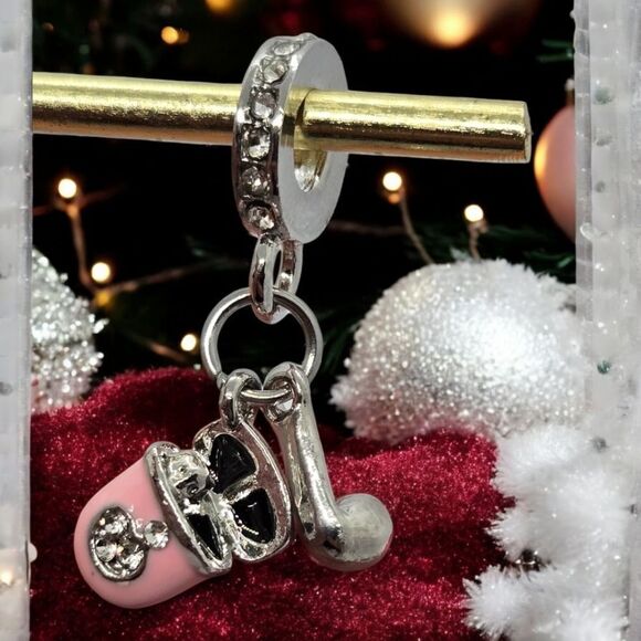 Pink Headphones 3D Dangle Charm Bracelet Rhinestone Silver Case + Earphone Gift - Picture 2 of 10